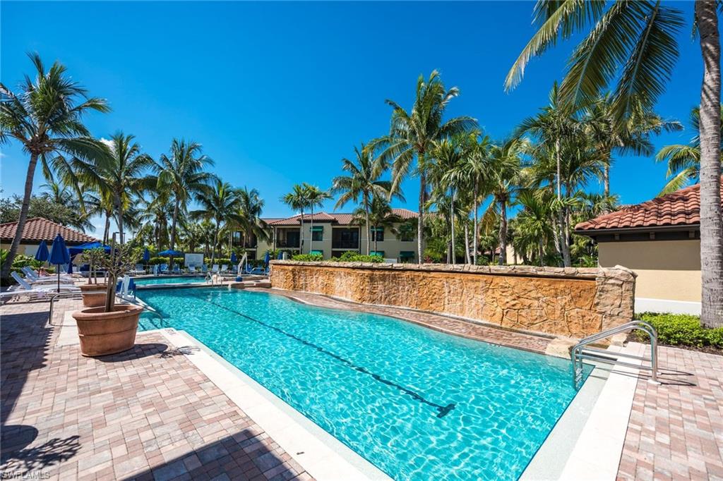 NAPLES BAY RESORT - Residential