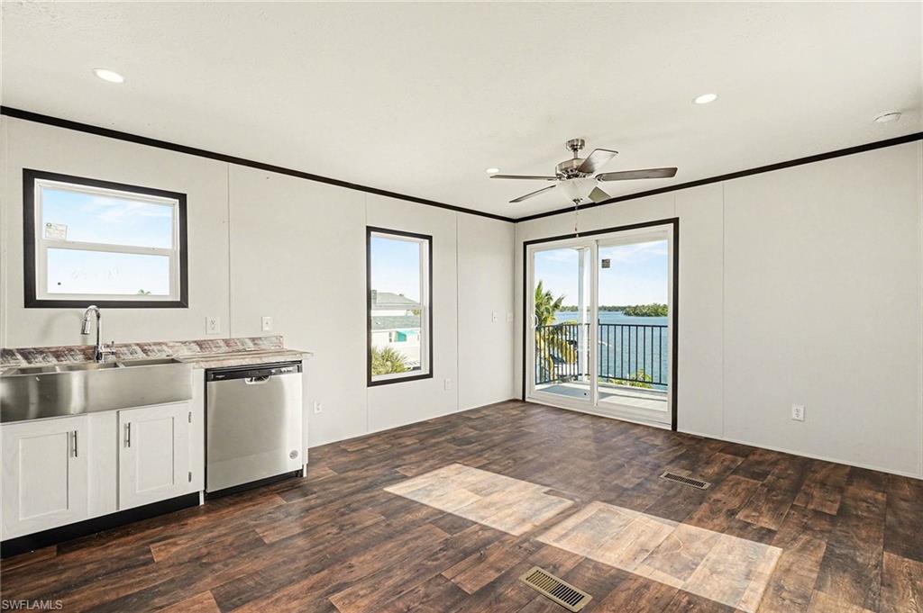 EMILY LANE LAND CONDO - Residential