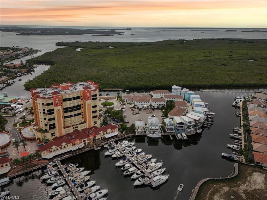 MARINA SOUTH II - Residential