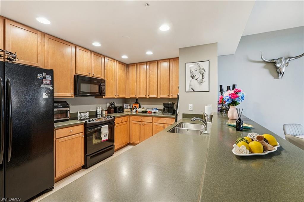 MARINA SOUTH II - Residential