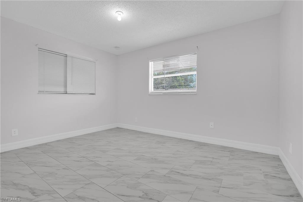 PINE MANOR - Residential