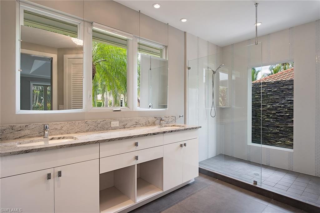 PARK SHORE - Residential