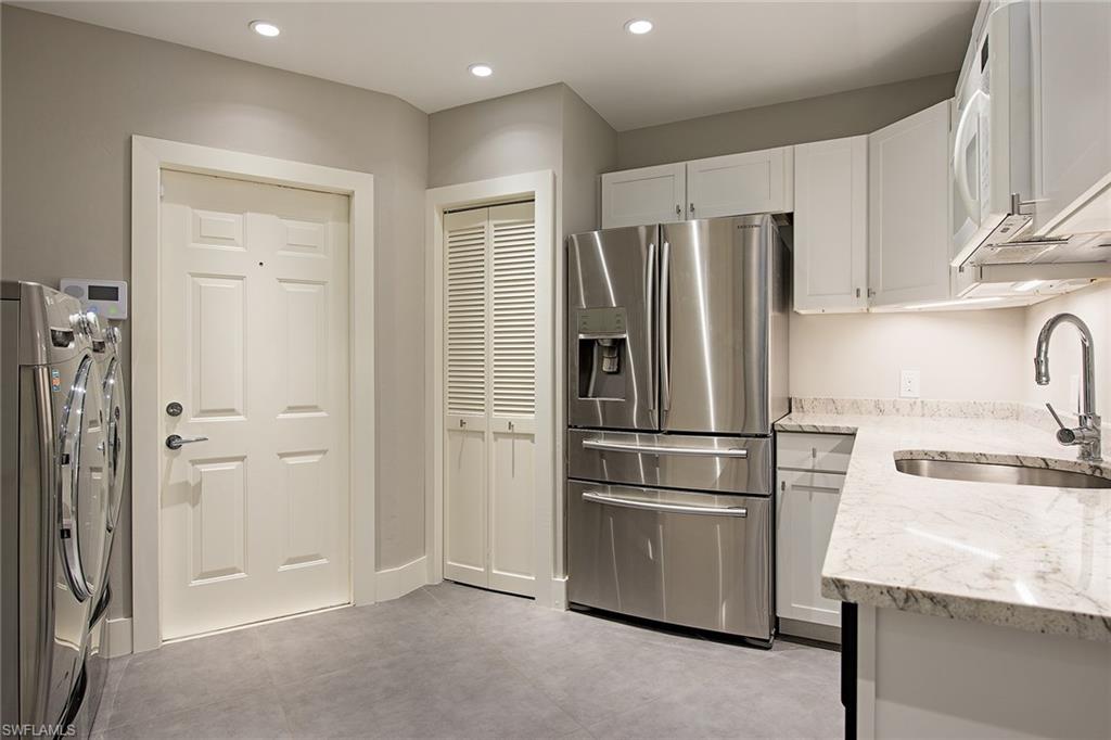 PARK SHORE - Residential