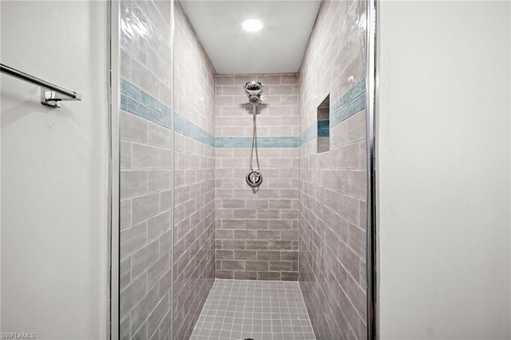 BOTANICAL PLACE - Residential Lease