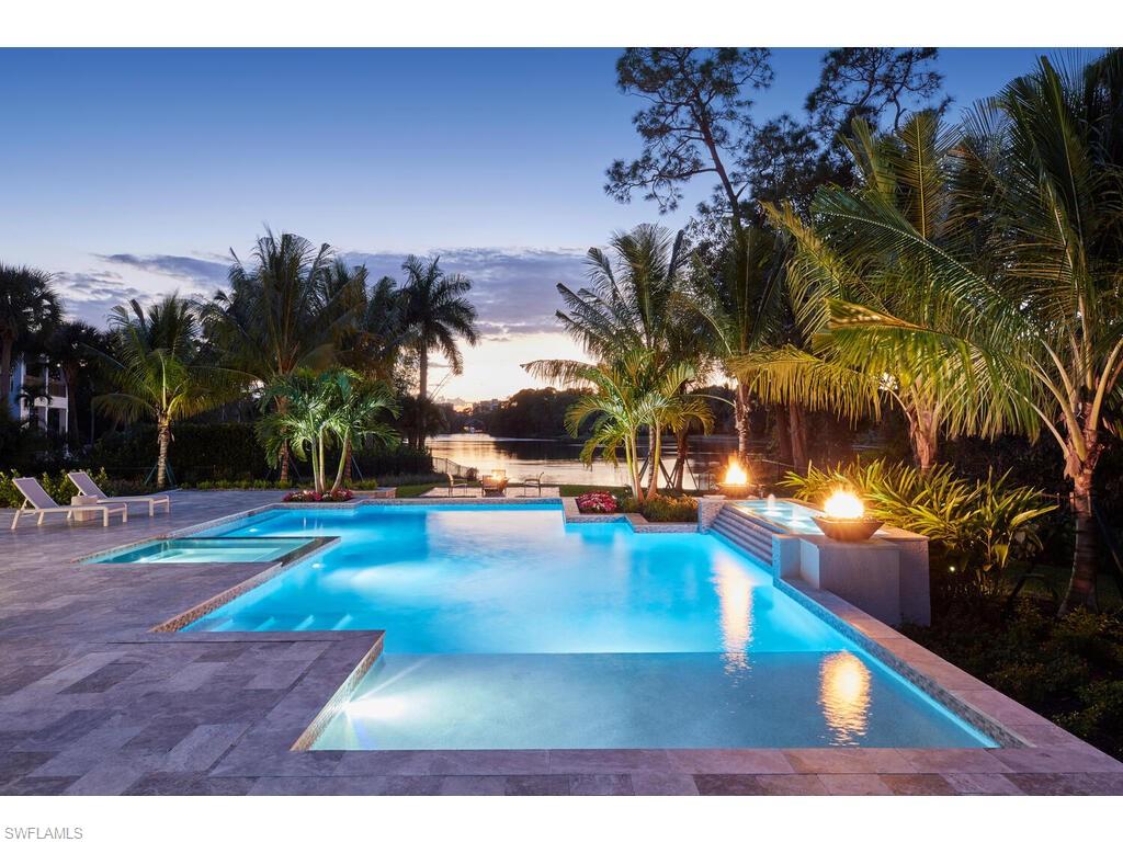 PINE RIDGE - Residential