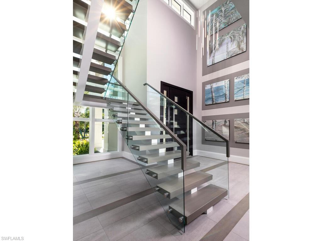 PINE RIDGE - Residential