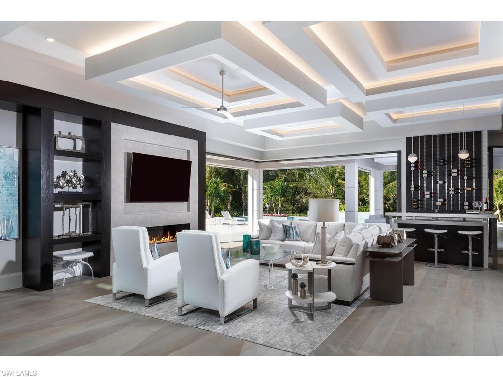 PINE RIDGE - Residential