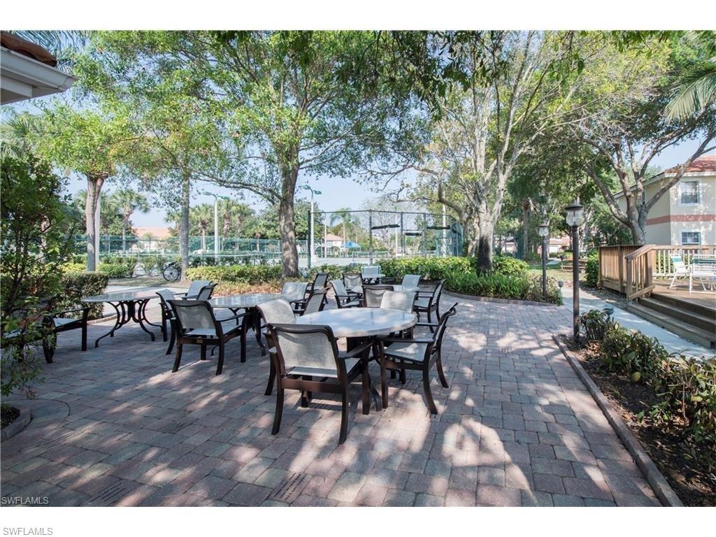 PIPERS GROVE - Residential