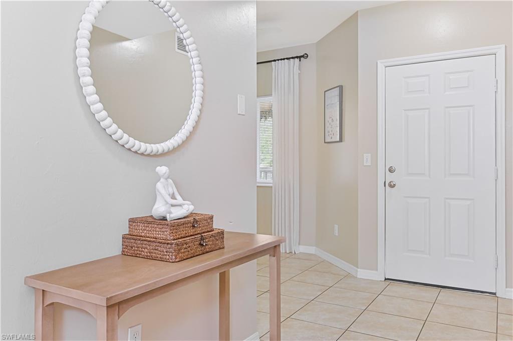 LAKESIDE HIDEAWAY - Residential Lease