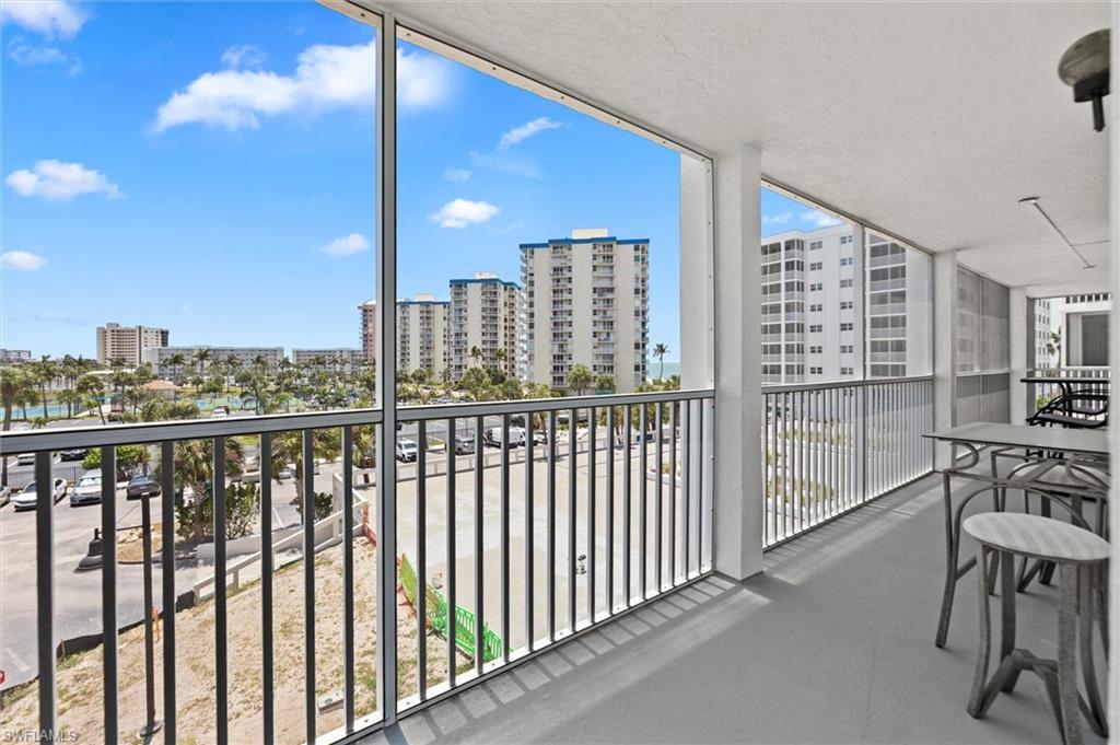 CRECIENTE CONDO EAST - Residential