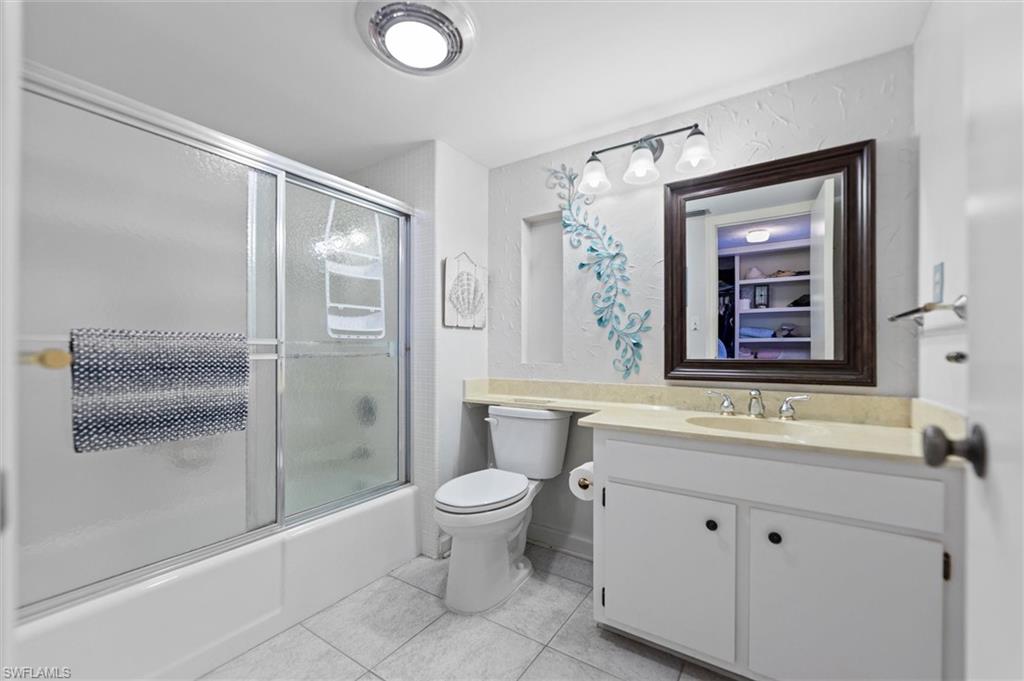 CRECIENTE CONDO EAST - Residential