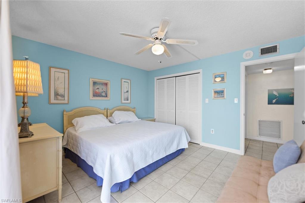 CRECIENTE CONDO EAST - Residential