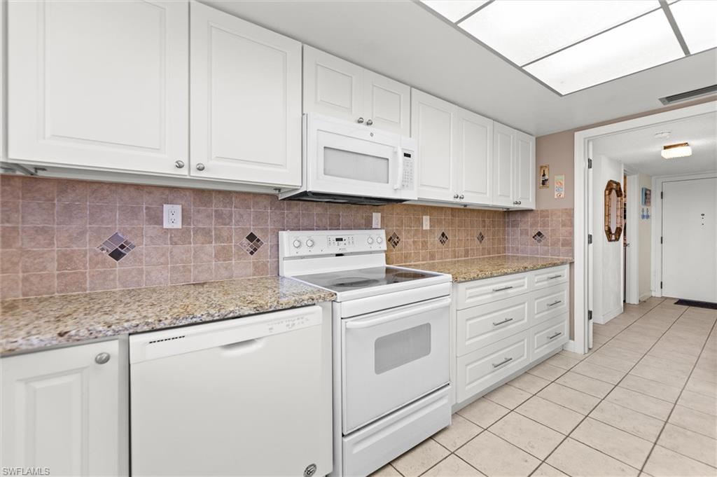 CRECIENTE CONDO EAST - Residential