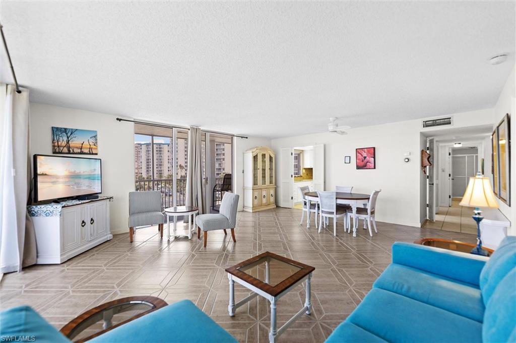 CRECIENTE CONDO EAST - Residential