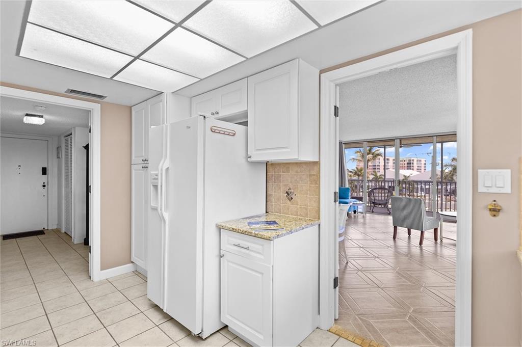 CRECIENTE CONDO EAST - Residential