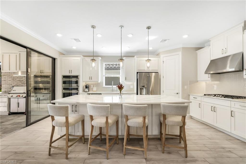 ESPLANADE LAKE CLUB - Residential