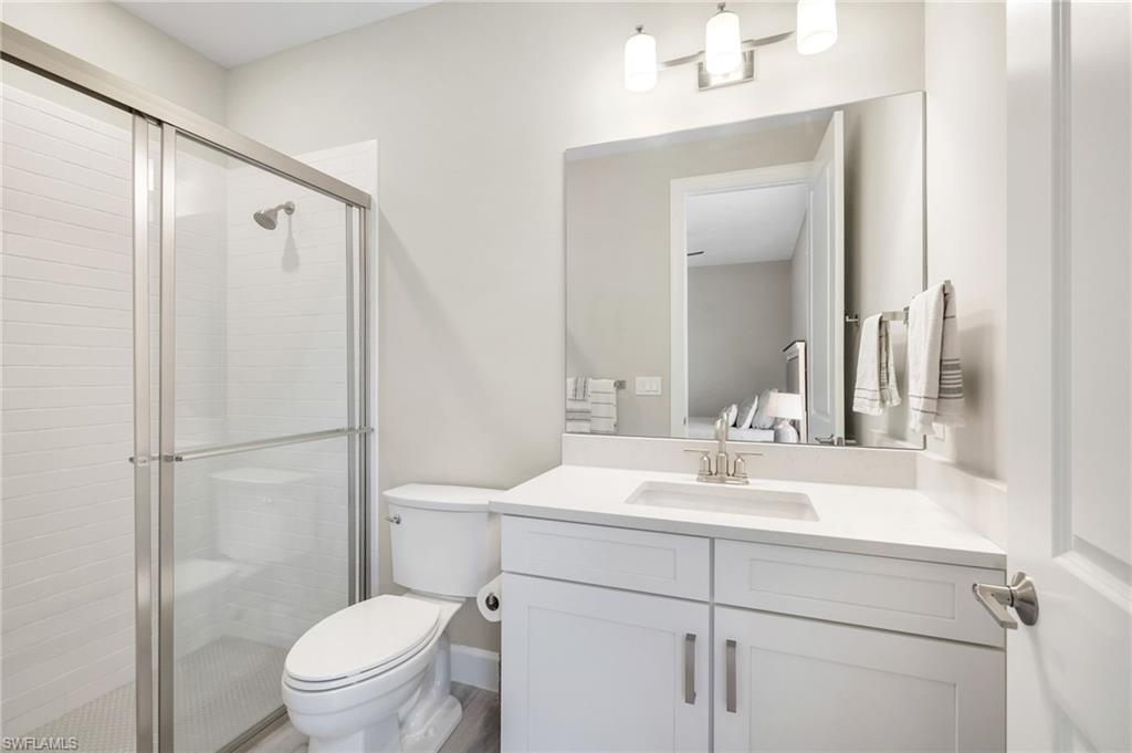 ESPLANADE LAKE CLUB - Residential