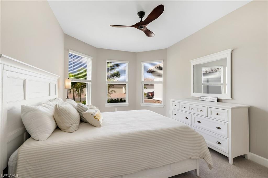 ESPLANADE LAKE CLUB - Residential