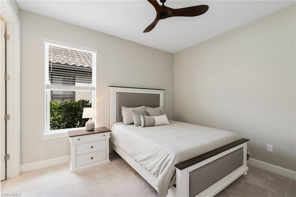 ESPLANADE LAKE CLUB - Residential