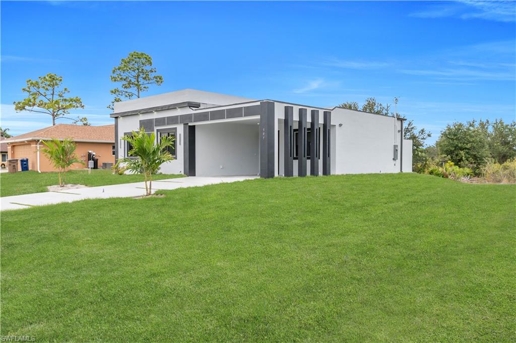 LEHIGH ACRES - Residential