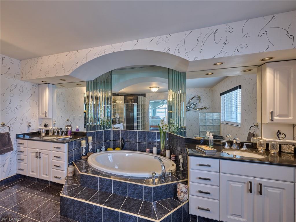 ISLAND HARBORS - Residential