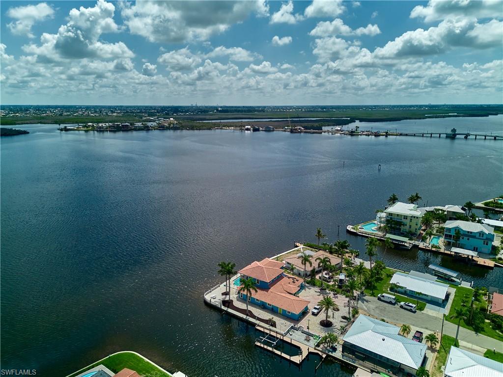 ISLAND HARBORS - Residential