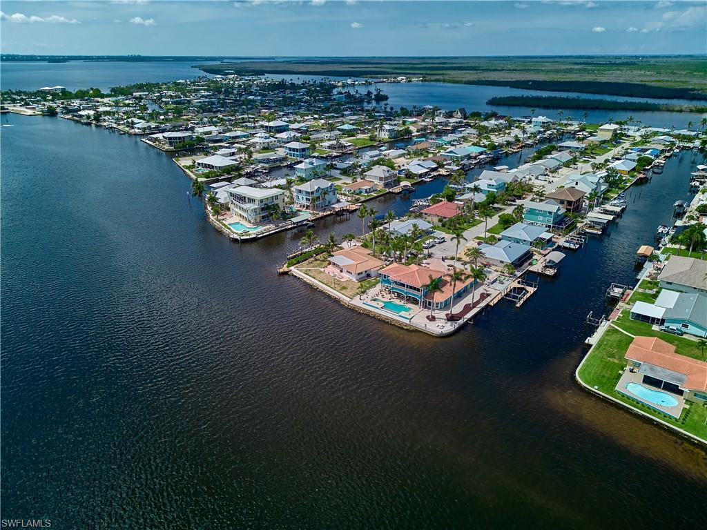 ISLAND HARBORS - Residential