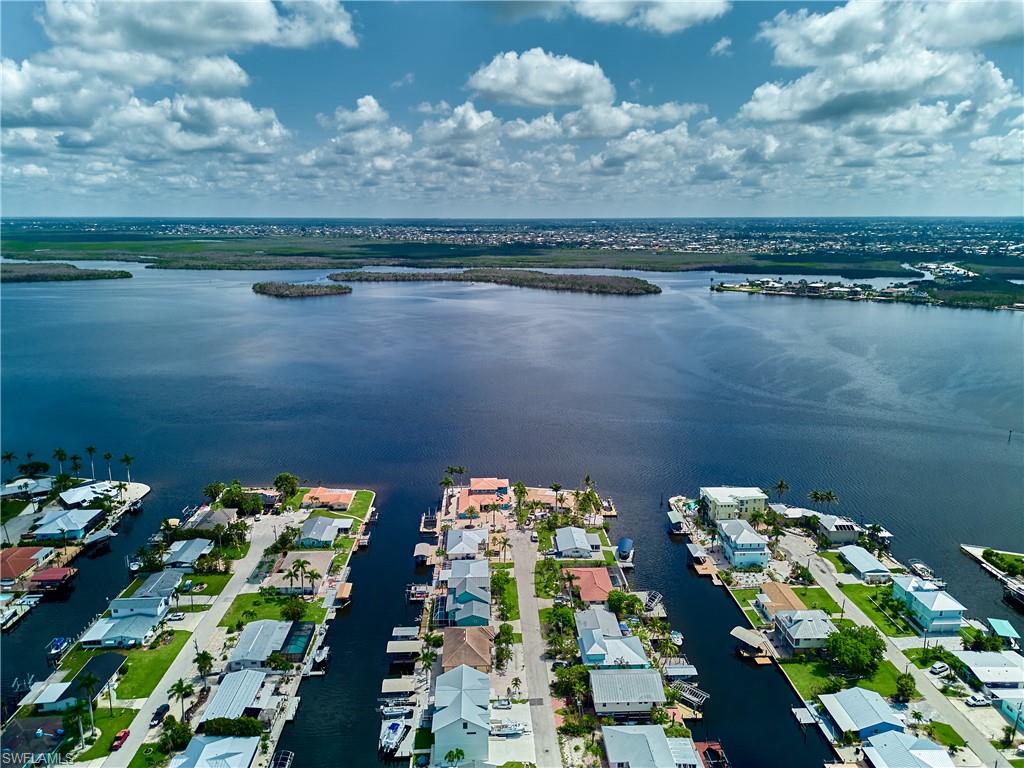 ISLAND HARBORS - Residential