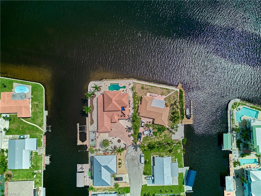 ISLAND HARBORS - Residential