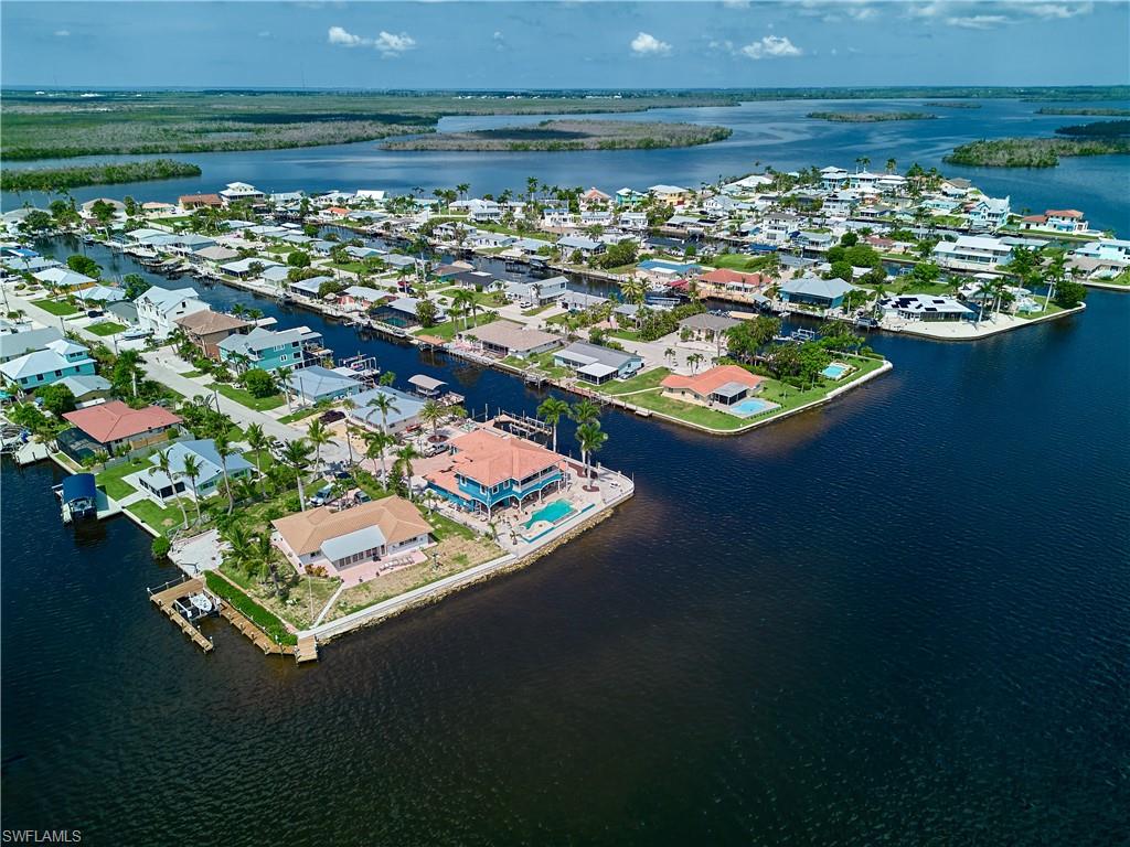 ISLAND HARBORS - Residential