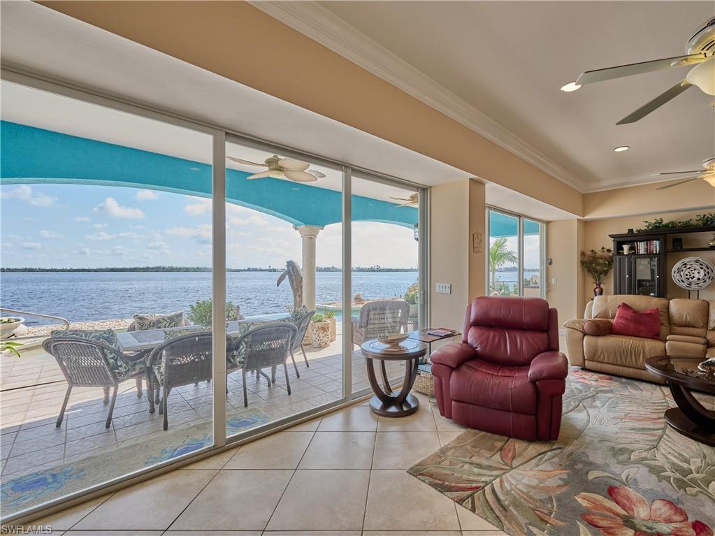 ISLAND HARBORS - Residential