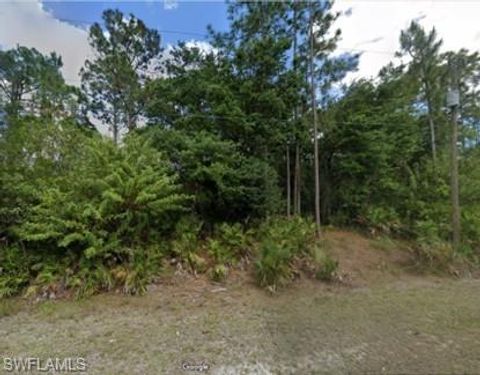 410 Eighth AVE LEHIGH ACRES FL 33972