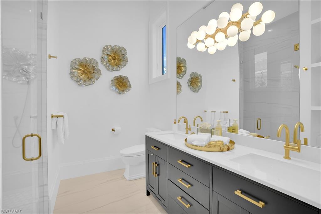 MOORINGS - Residential