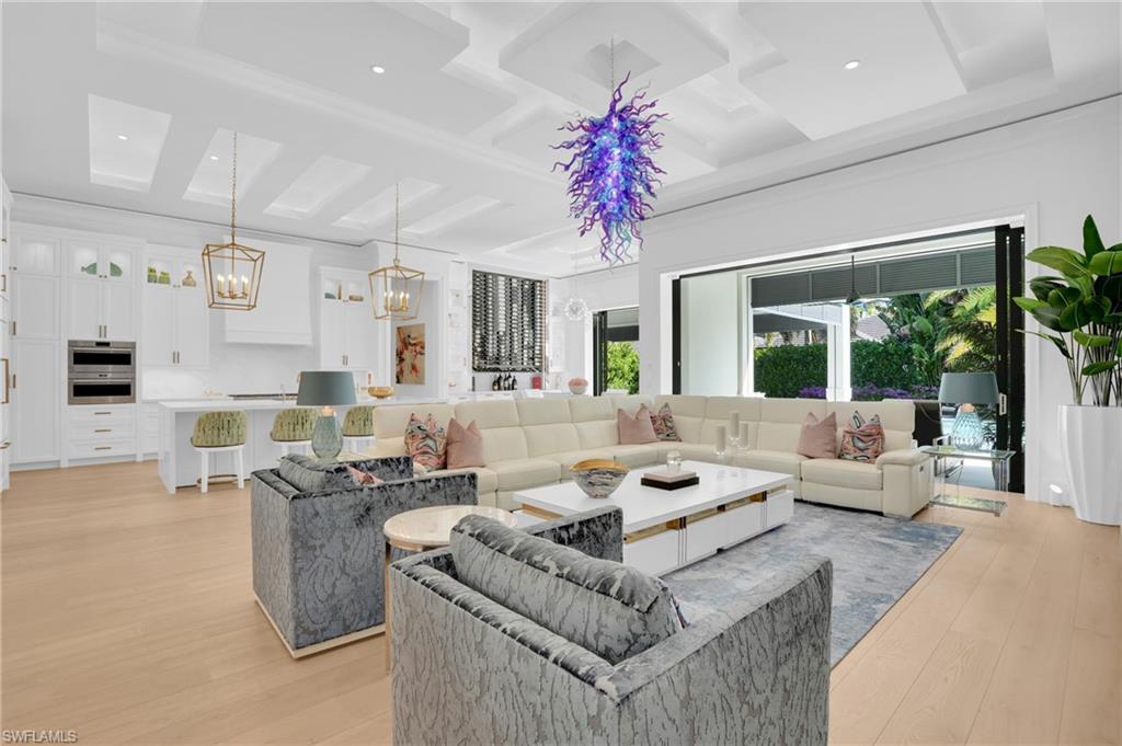 MOORINGS - Residential