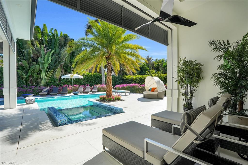 MOORINGS - Residential