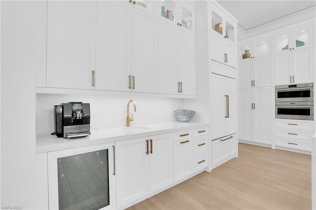 MOORINGS - Residential