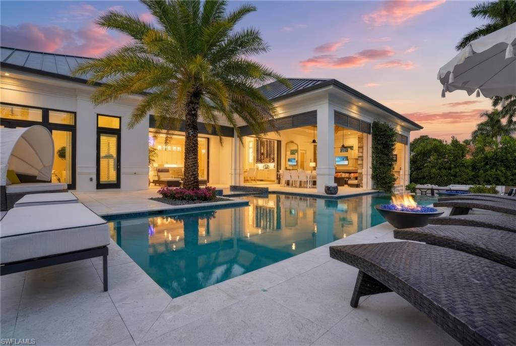 MOORINGS - Residential