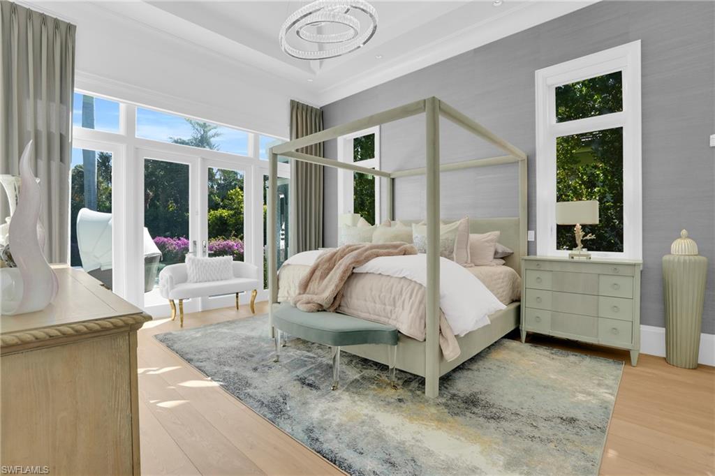 MOORINGS - Residential