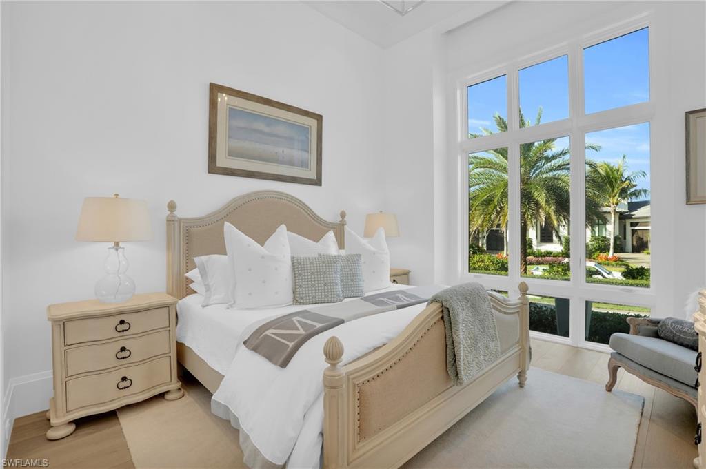 MOORINGS - Residential