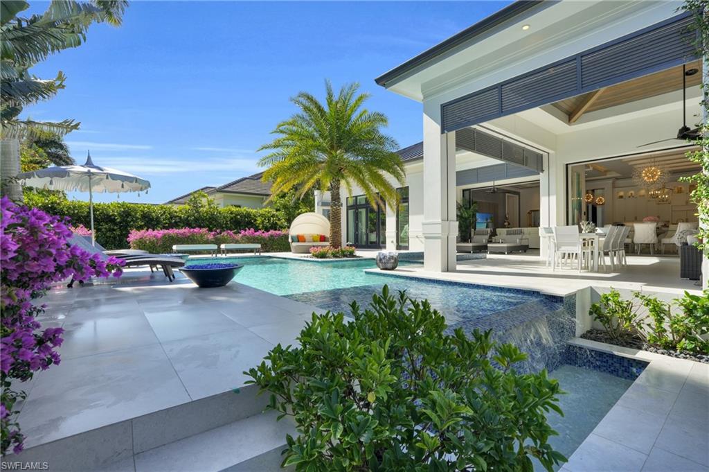 MOORINGS - Residential