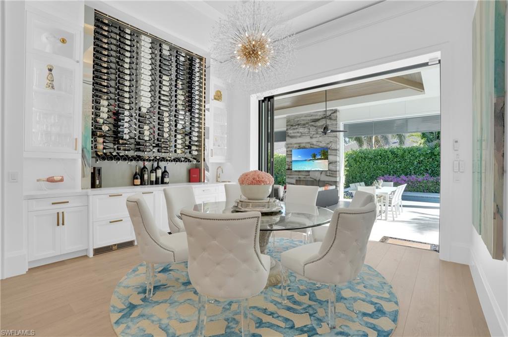 MOORINGS - Residential