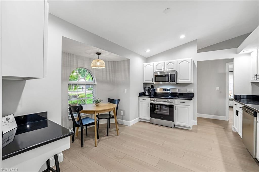 WILLOUGHBY ACRES - Residential Lease