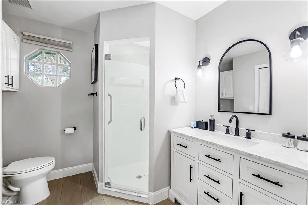 WILLOUGHBY ACRES - Residential Lease