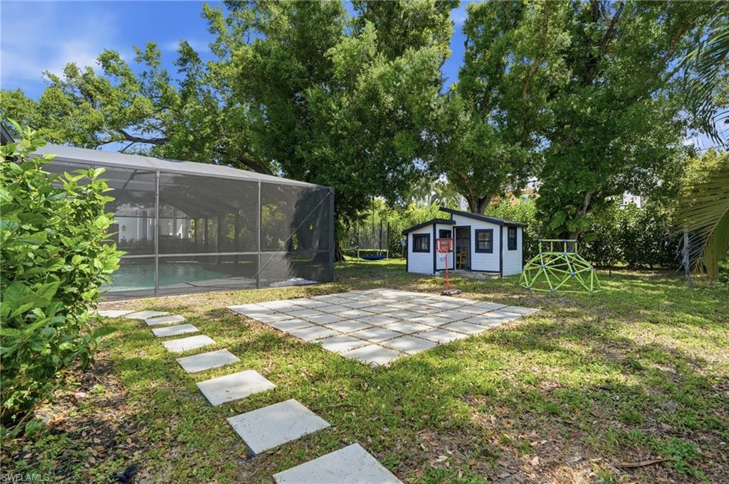 SEMINOLE ESTATES - Residential