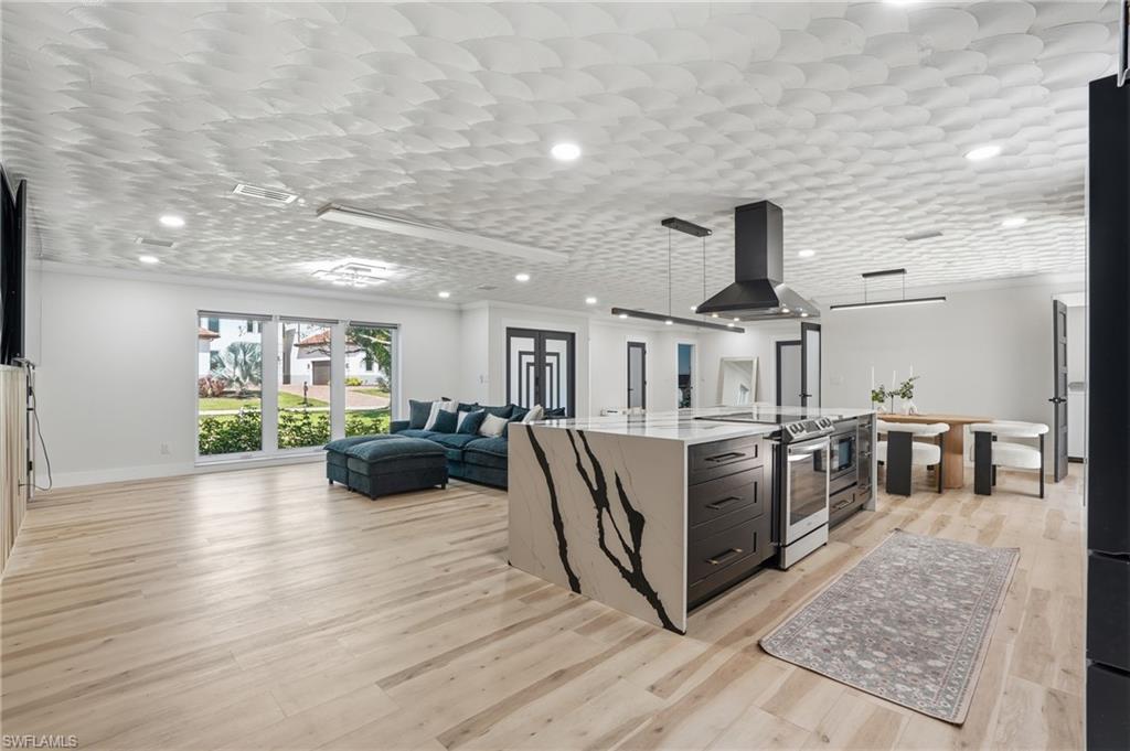 SEMINOLE ESTATES - Residential