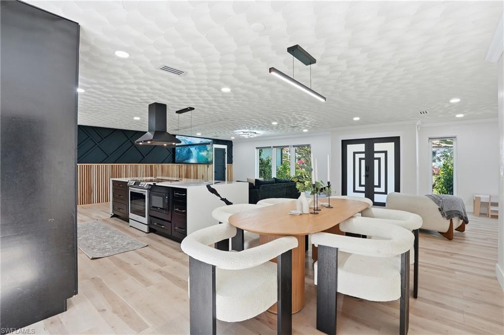 SEMINOLE ESTATES - Residential