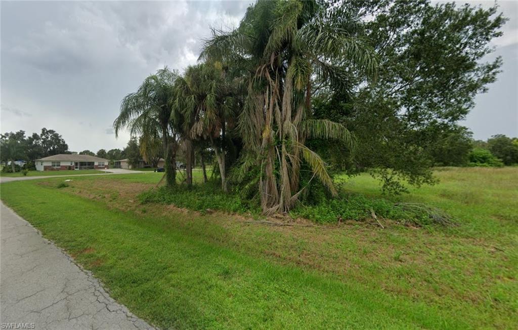 EAST LAKE COLONY - Land