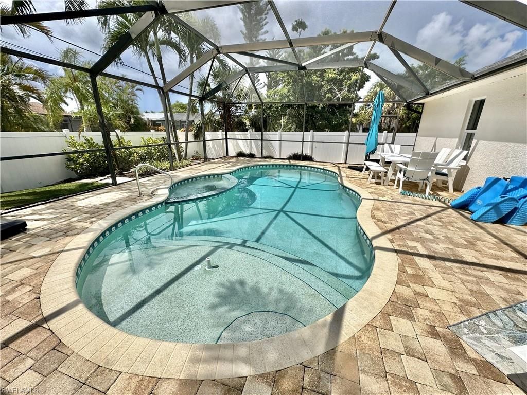 Photo of 798 107th AVE N, NAPLES, FL 34108 (MLS # 226013750)