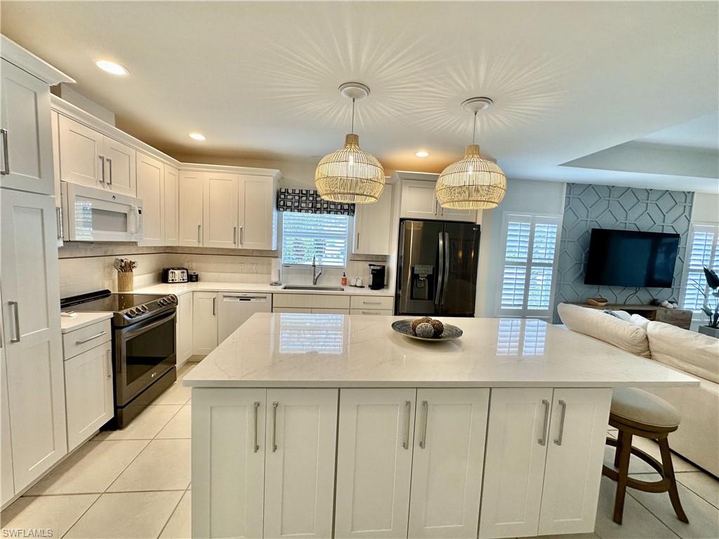 NAPLES PARK - Residential