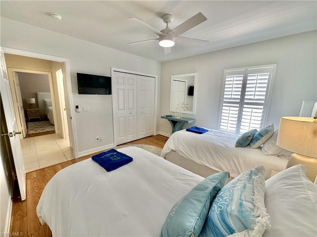 NAPLES PARK - Residential